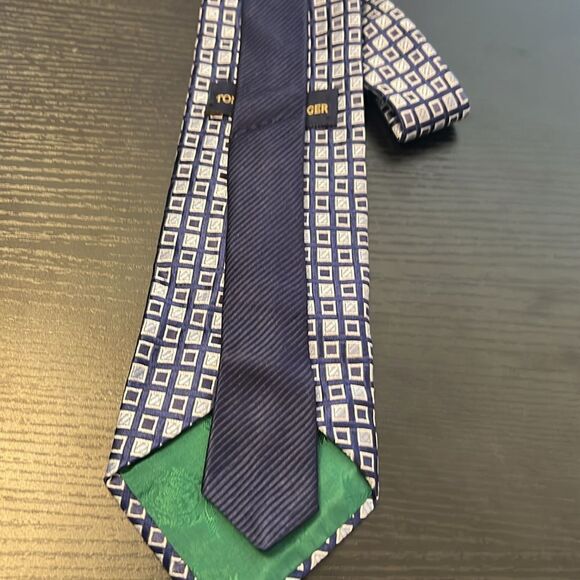 Men's Shades of Blue Tommy Hilfiger Diamond Pattern Tie / Necktie - Picture 4 of 7